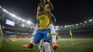 Tite opta por Vinícius Júnior para estreia do Brasil na Copa