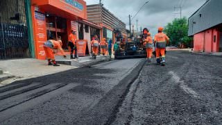 ‘Asfalta Manaus’ leva infraestrutura para as ruas do Cidade Nova