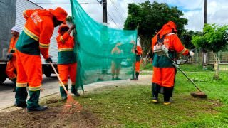 Conjunto 31 de Março recebe serviço de limpeza da Prefeitura de Manaus