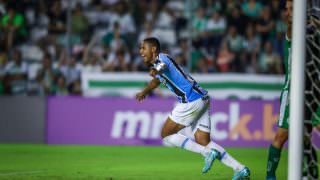 Em jogo movimentado, Grêmio derrota Juventude no Gaúcho