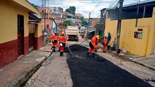 Prefeitura intensifica serviços de infraestrutura no Alvorada
