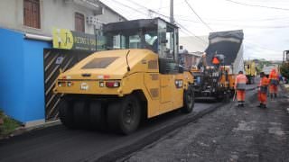 ‘Asfalta Manaus’ recupera trecho de 600 metros no São Francisco