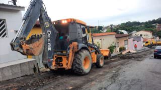Prefeitura de Manaus faz manutenção viária no conjunto Galileia