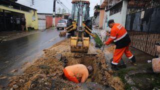 Prefeitura recupera rede de drenagem do bairro da União