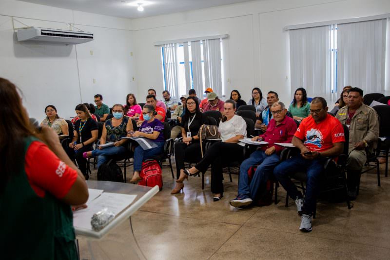 Profissionais da zona rural de Manaus participam de capacita&ccedil;&atilde;o em mal&aacute;ria