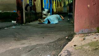 Homem é assassinado em beco no bairro Compensa, em Manaus