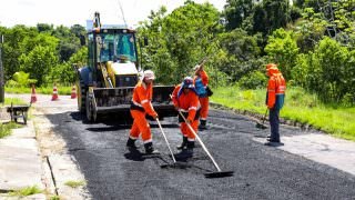 Prefeitura atua na recuperação asfáltica do conjunto Cidadão 9