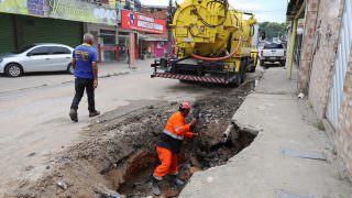 Prefeitura recupera 50 metros de rede drenagem no Petrópolis