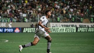 Brasileiro: Vasco derrota América-MG para sair da zona do rebaixamento