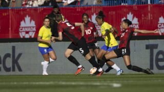 Com gol no fim, seleção feminina vence na estreia de Arthur Elias