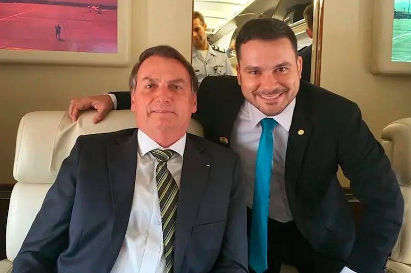 Jair Bolsonaro e Capitão Alberto Neto (Foto: Divulgação/Redes Sociais) Alberto Neto confirma Bolsonaro e Tarcísio em seu palanque em 2024