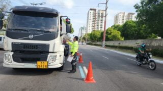 Circulação de veículos pesados na zona máxima de restrição é vistoriado pela prefeitura