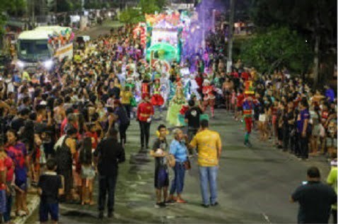 Prefeitura de Manaus realiza 7ª Parada Natalina na Zona Leste
