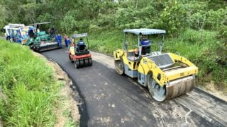 Prefeitura inicia a pavimentação do ramal do Igarapé do Leão, na rodovia AM-010