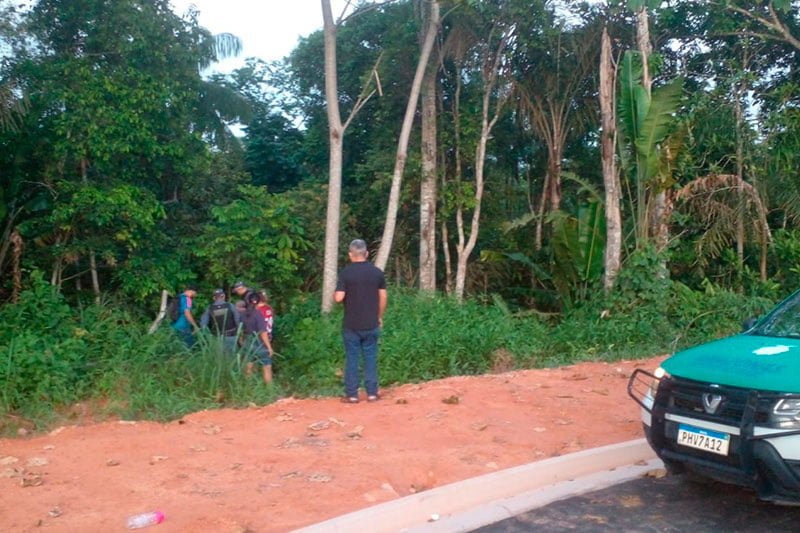 Corpo de jovem foi desovado em área de mata (Foto: Divulgação) Jovem é encontrado morto após ser sequestrado em Manaus
