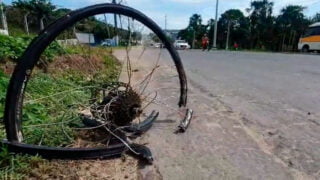 AM: ciclista a caminho do trabalho morre atropelado por carro