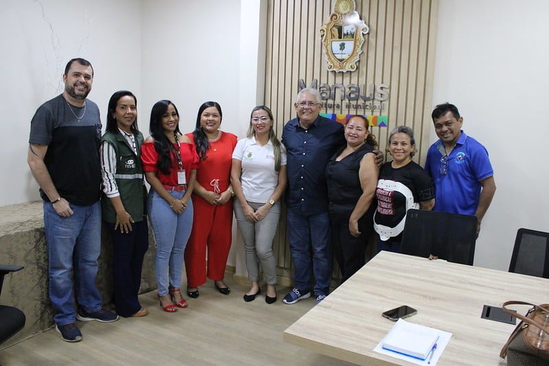 Carnaval 2024: prefeitura e instituições alinham pré-abertura do desfile das escolas de samba em Manaus
