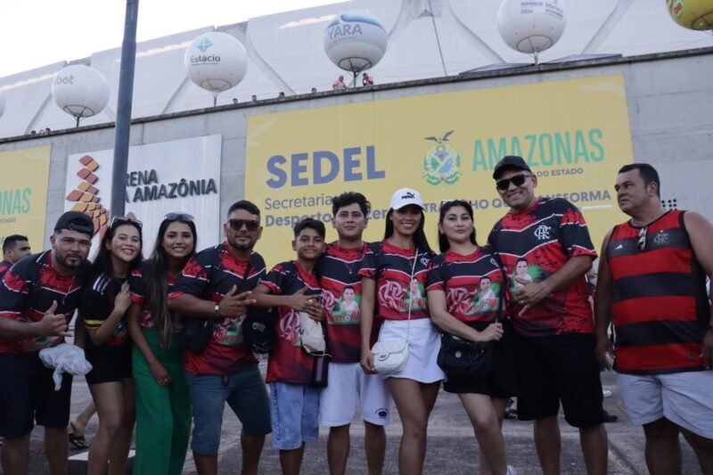 Torcedores do Flamengo (Foto: Julcemar Alves/Sedel) Mais de 44 mil torcedores lotam a Arena da Amazônia no primeiro jogo de 2024