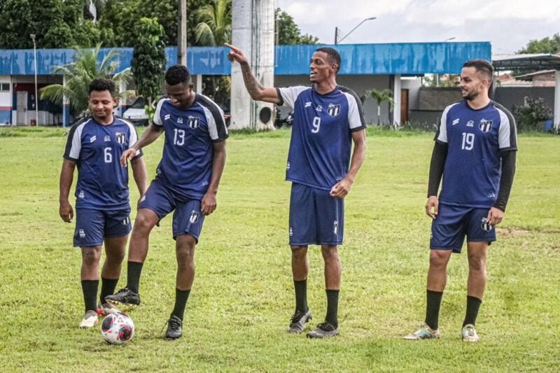 Jogadores do Operário (Foto: João Normando) Operário visita o RPE Parintins em estreia no Barezão 2024