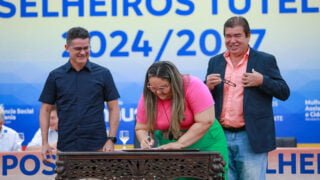 Prefeito empossa novos conselheiros tutelares para o quadriênio 2024/2027