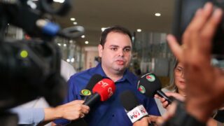 Roberto Cidade deixa o saldo de 27 leis sancionadas como governador interino