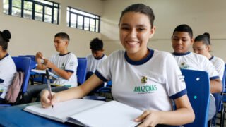Amazonas investe em tecnologia no Passe Livre Estudantil 2024
