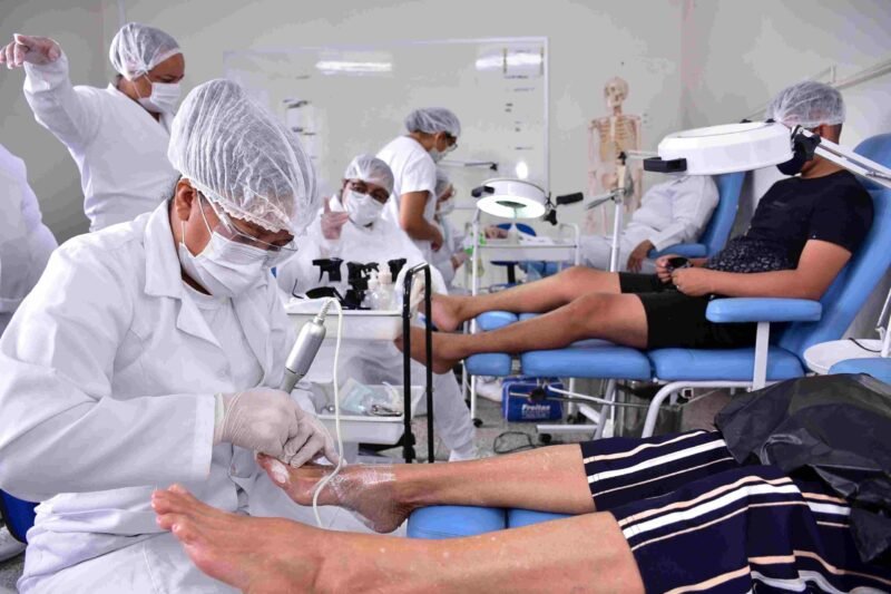 Curso de podologia (Foto: Divulgação/Cleudilon Passarinho/Cetam) Cetam abre mais de 15 mil vagas para cursos de qualificação profissional em Manaus
