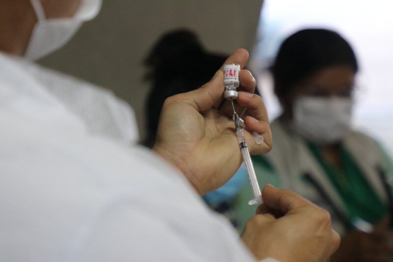 Covid-19: Saúde do Amazonas divulga painel semanal de vacinação