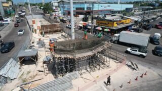 Obras do complexo viário Rei Pelé chegam a 40% com implantação de última viga