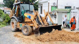 Prefeitura recupera rede de drenagem no bairro Petrópolis