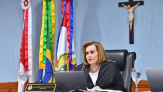 Yara Lins alerta prefeitos para prazos de prestação de contas