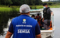 David Almeida reajusta salários de agentes de saúde em Manaus