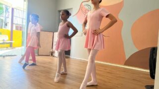 Manaus oferece aula gratuita de balé para crianças de 7 e 8 anos