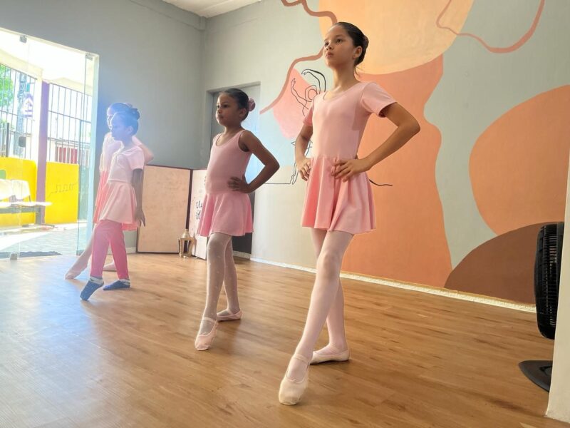 Manaus oferece aula gratuita de balé para crianças de 7 e 8 anos