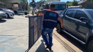 Prefeitura de Manaus realiza ação para combater poluição visual