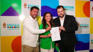 Prefeitura e Águas de Manaus assinam termo de cooperação no Dia do Consumidor