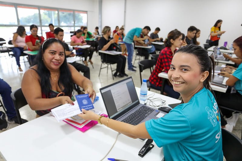 ‘Sine nos Bairros’ realiza atendimento itinerante no bairro Tarumã