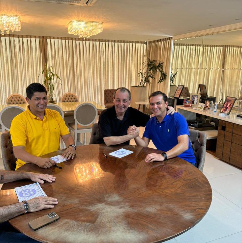 (Foto: Divulgação / Redes Sociais) Alfredo Nascimento se junta à Omar Aziz em pré-candidatura de Parintins