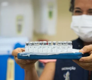 Dengue: Manaus amplia vacinação para pessoas de 4 a 59 anos, em caráter temporário