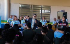 Fenapred, presidida pelo deputado João Luiz, leva ação do ‘Basta – Autolesão, Depressão e Suicídio’ para escola na zona Norte de Manaus