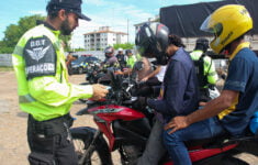 Operação conjunta ‘Cavalo de Aço’ fiscaliza mais de 400 motocicletas na Zona Leste