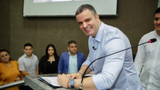 Rodrigo de Sá e outros sete secretários deixam posto para disputar eleição
