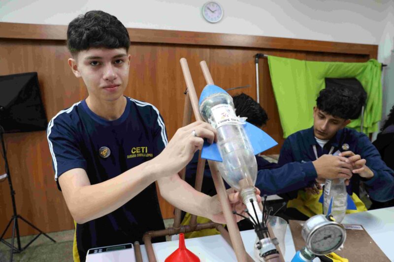 Escolas da rede estadual se preparam para a 18ª Mostra Brasileira de Foguetes