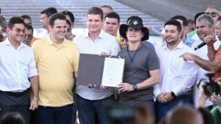 Prefeito anuncia chegada do ‘Asfalta Manaus’ no Cidade de Deus