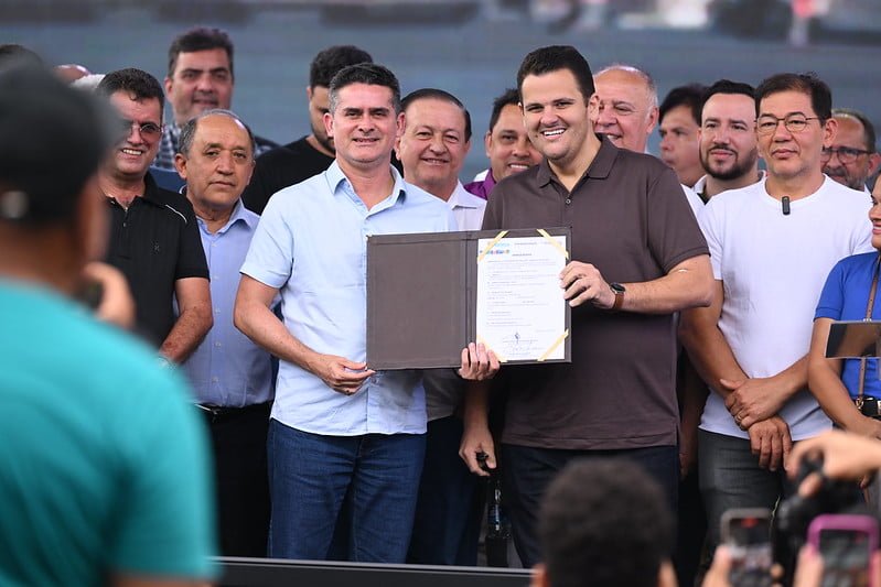 Lançamento da nova etapa do programa “Asfalta Manaus” (Foto: Dhyeizo Lemos/Semcom) Prefeito lança nova fase do ‘Asfalta Manaus’ com ações em três zonas da capital
