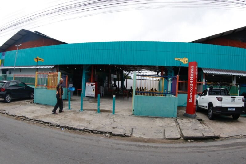 Obras de revitalização da feira municipal Padre Rogério Ruvoletto (Foto: Ricardo Oliveira/Semacc) Prefeitura intensifica a revitalização da feira Padre Rogério Ruvoletto no Santa Etelvina
