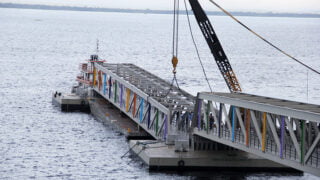 Prefeitura leva segunda ponte do píer turístico para o mirante Lúcia Almeida nesta sexta