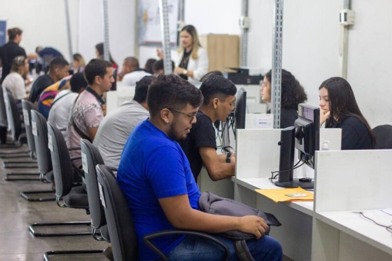 Sine Amazonas divulga 309 vagas de emprego para esta quarta-feira (22)