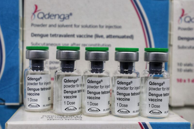 Vacinação contra a dengue: grupo de 10 a 14 anos é convocado para a 2ª dose do imunizante
