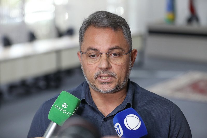Secretário executivo da Defesa Civil do Amazonas, coronel Francisco Máximo (Foto: Alex Pazuello/Secom) Amazonas entrega sensores de monitoramento da qualidade do ar para 10 municípios